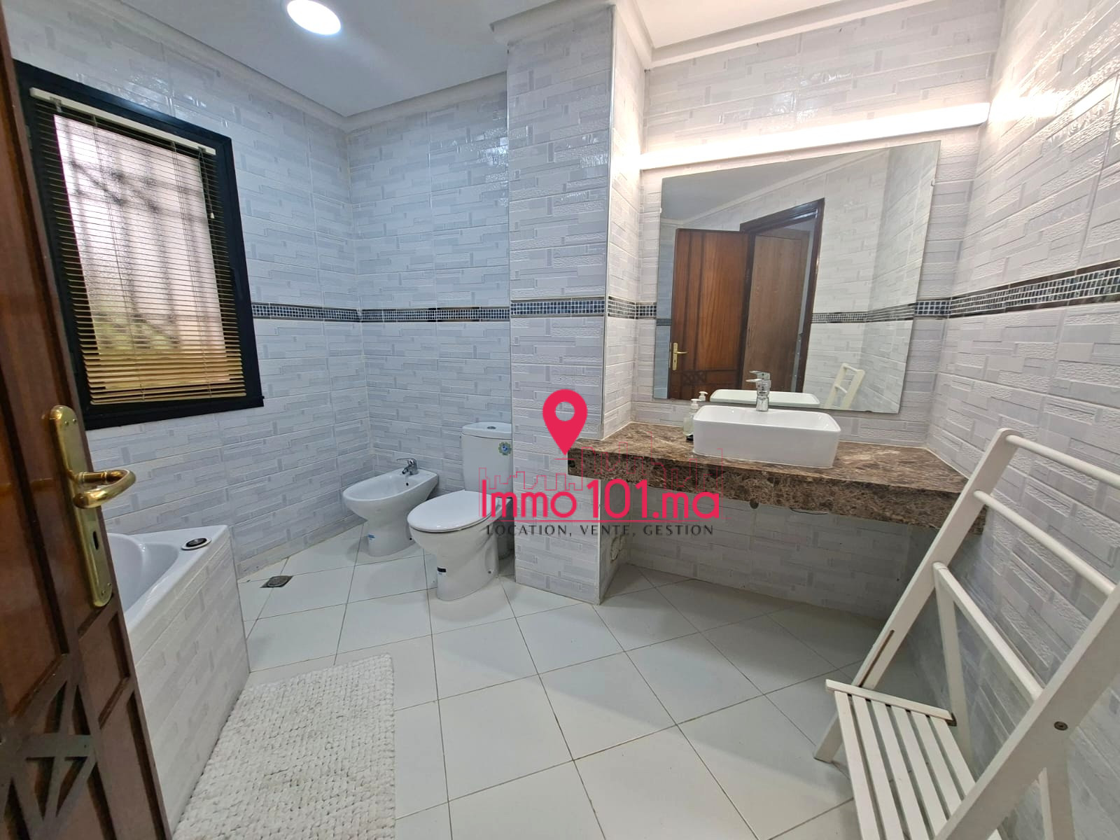 Duplex à vendre à Hay Riad AYV2409